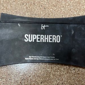 IT eyeshadow palette